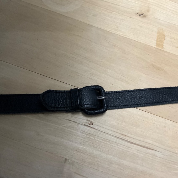 CLEOBELLA BLACK LEATHER CROSSBODY. BAG - Picture 6 of 8